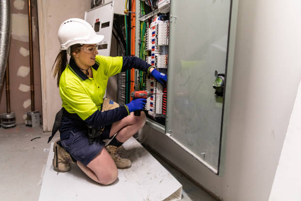 Best Licensed Electrician  in Mabton, WA